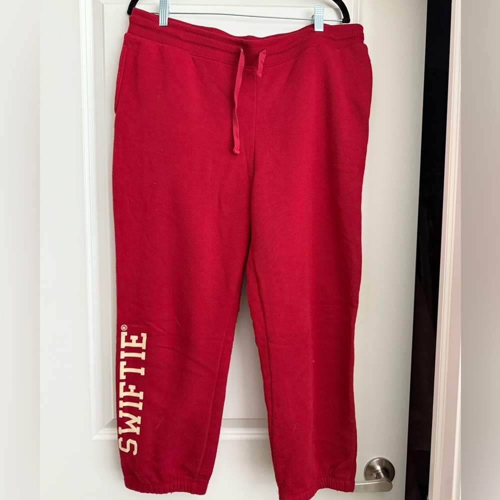 Women’s Red Sweatpants